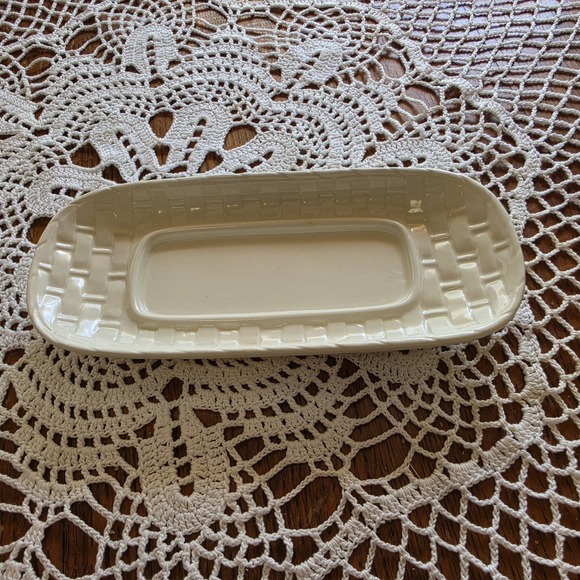 Metlox Other - Vintage Butter Dish Bottom  PoppyTrail by Metlox Sculptured Daisy Basket Weave